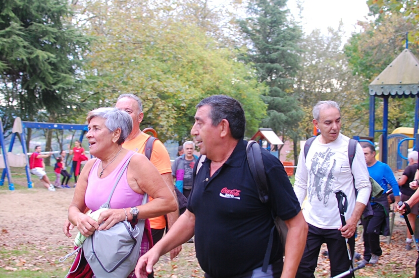 Foto 118 de la galería del avituallamiento | 10:00 h -11:00 h |  Galería 1 - Subida a Artxanda 2015