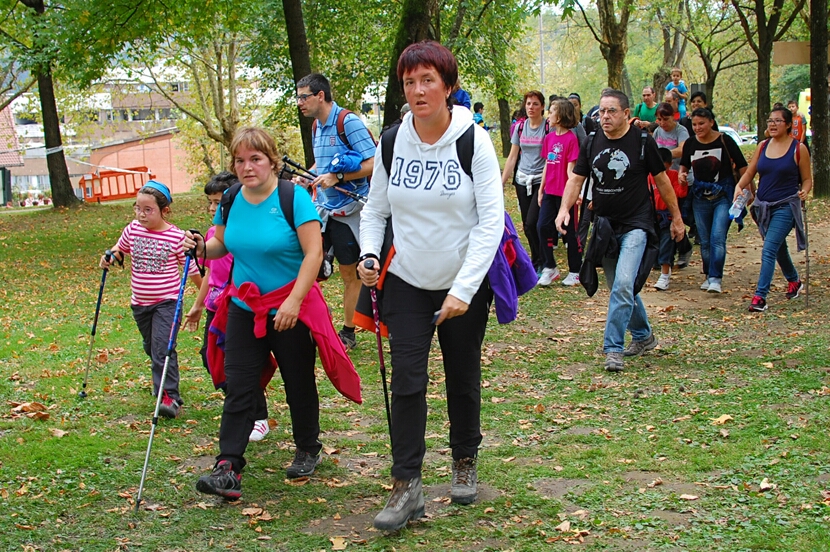 Foto 101 de la galería del avituallamiento | 11:00 h -11:30 h |  Galería 2 - Subida a Artxanda 2015