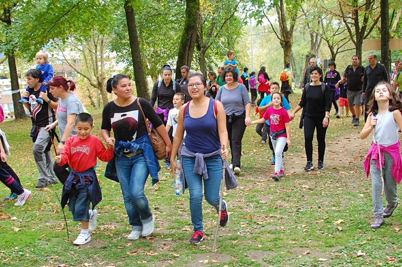 Foto 102 de la galería del avituallamiento | 11:00 h -11:30 h |  Galería 2 - Subida a Artxanda 2015