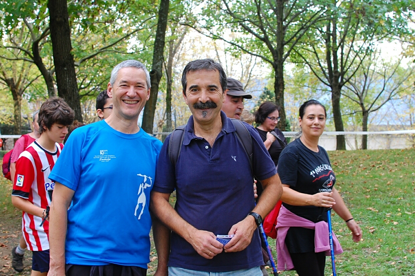 Foto 176 de la galería del avituallamiento | 11:00 h -11:30 h |  Galería 2 - Subida a Artxanda 2015