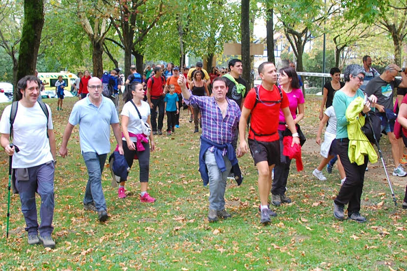 Foto 190 de la galería del avituallamiento | 11:00 h -11:30 h |  Galería 2 - Subida a Artxanda 2015