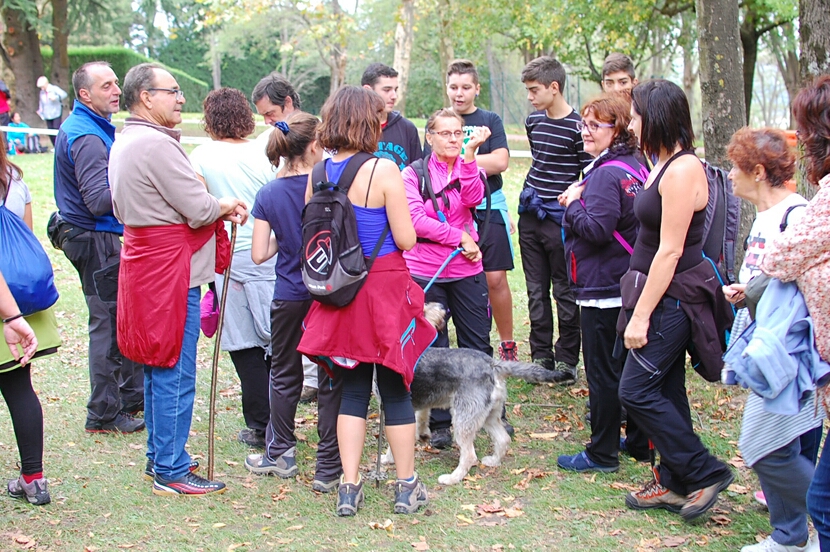 Foto 253 de la galería del avituallamiento | 11:00 h -11:30 h |  Galería 2 - Subida a Artxanda 2015