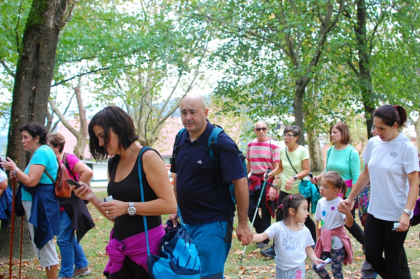 Foto 64 de la galería del avituallamiento | 11:30 h -12:00 h |  Galería 3 - Subida a Artxanda 2015