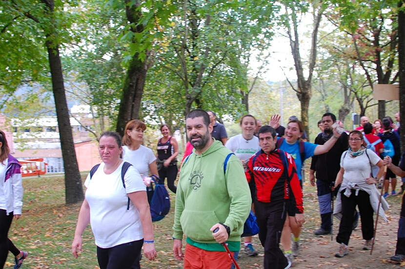 Foto 87 de la galería del avituallamiento | 11:30 h -12:00 h |  Galería 3 - Subida a Artxanda 2015