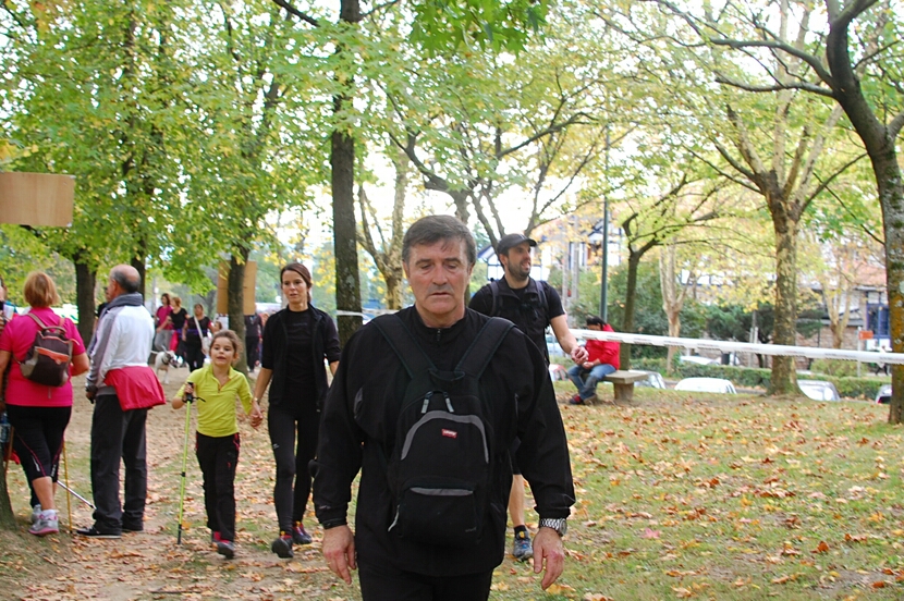 Foto 141 de la galería del avituallamiento | 11:30 h -12:00 h |  Galería 3 - Subida a Artxanda 2015