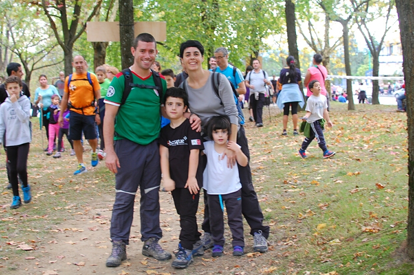 Foto 191 de la galería del avituallamiento | 11:30 h -12:00 h |  Galería 3 - Subida a Artxanda 2015