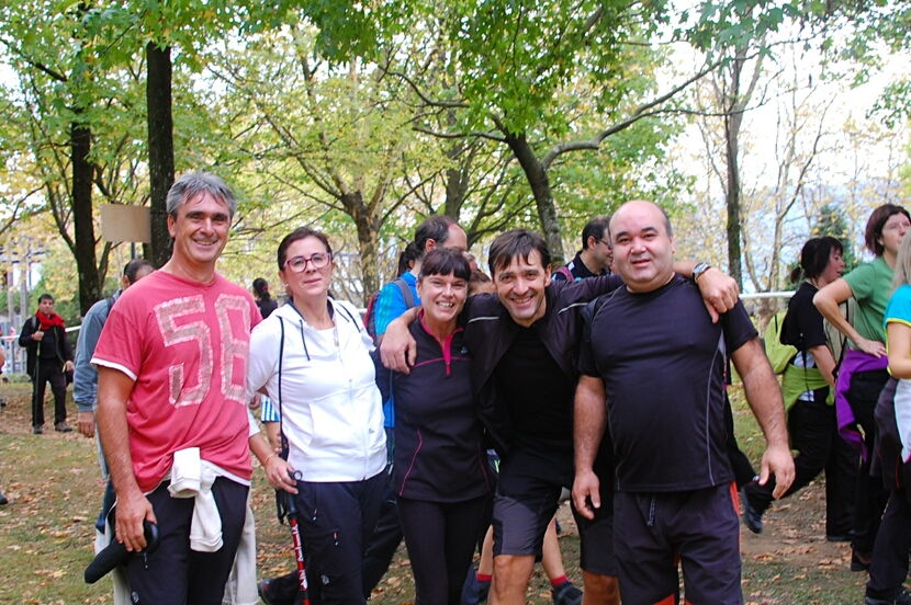 Foto 205 de la galería del avituallamiento | 11:30 h -12:00 h |  Galería 3 - Subida a Artxanda 2015