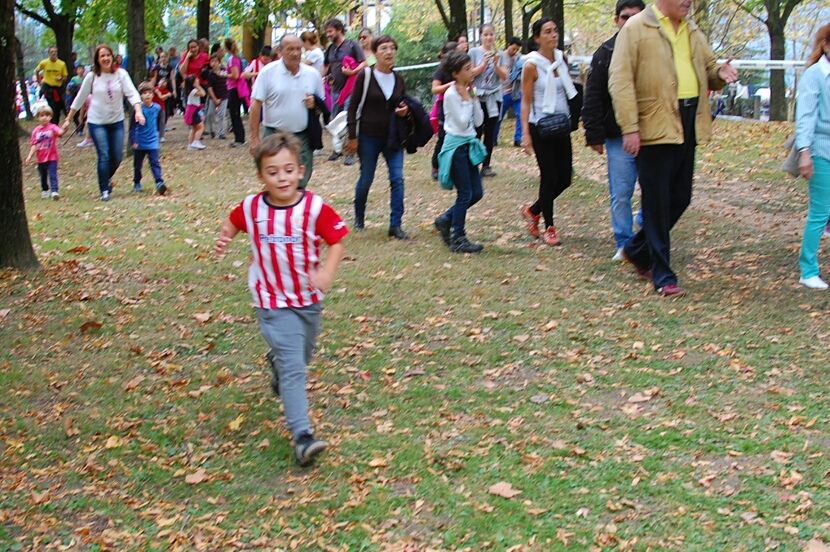 Foto 103 de la galería del avituallamiento | 12:00 h -12:30 h |  Galería 4 - Subida a Artxanda 2015