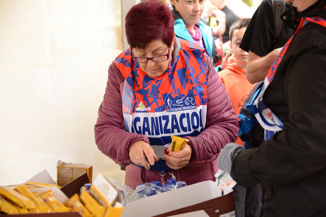Foto 490 de la avituallamiento - Subida a Artxanda 2017