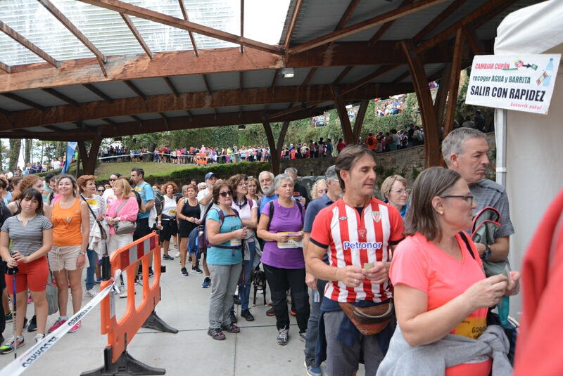 Foto 4 de la avituallamiento - Galer&iacute;a de la Subida a Artxanda 2022