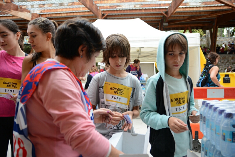 Foto 12 de la avituallamiento - Galer&iacute;a de la Subida a Artxanda 2022