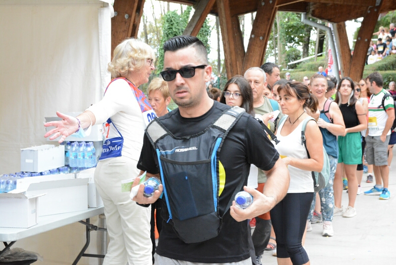 Foto 14 de la avituallamiento - Galer&iacute;a de la Subida a Artxanda 2022