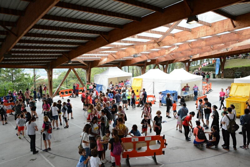 Foto 53 de la avituallamiento - Galer&iacute;a de la Subida a Artxanda 2022