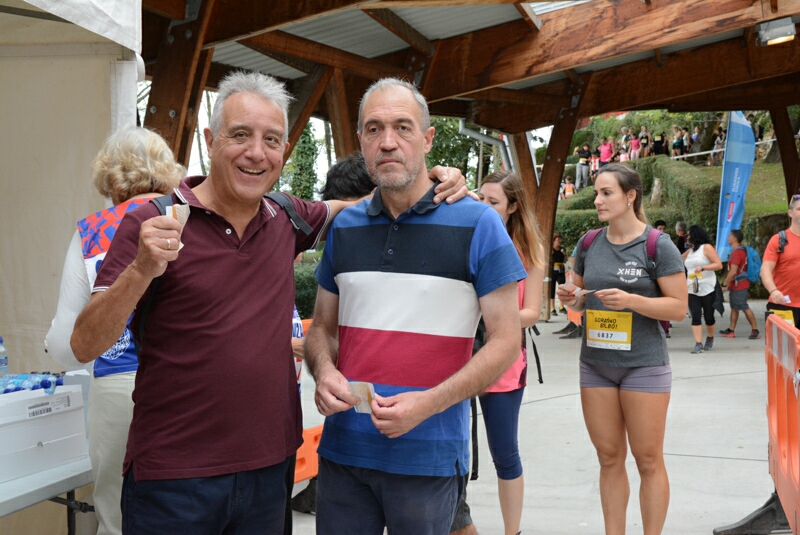 Foto 58 de la avituallamiento - Galer&iacute;a de la Subida a Artxanda 2022