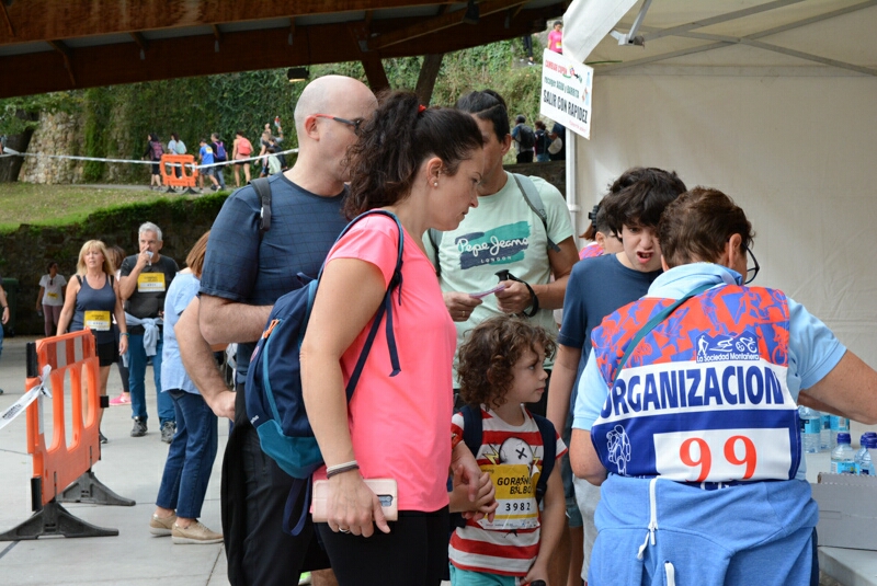 Foto 69 de la avituallamiento - Galer&iacute;a de la Subida a Artxanda 2022