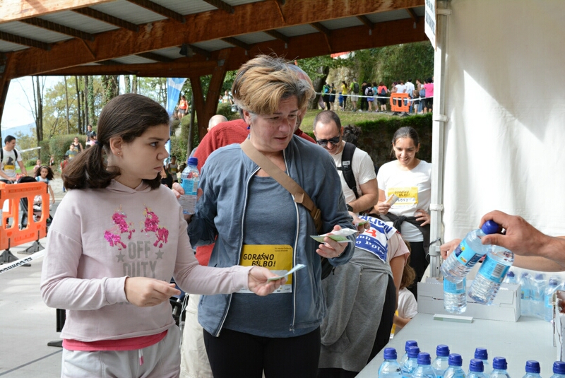 Foto 96 de la avituallamiento - Galer&iacute;a de la Subida a Artxanda 2022