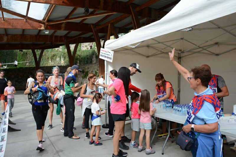 Foto 106 de la avituallamiento - Galer&iacute;a de la Subida a Artxanda 2022